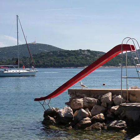 Apartment By The Sea Jezera, Murter - 5120