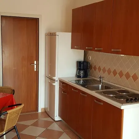 Apartment By The Sea Jezera, Murter - 5120
