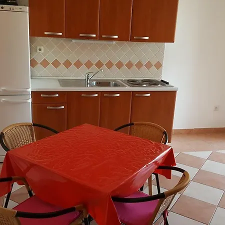 Apartment By The Sea Jezera, Murter - 5120 Jezera